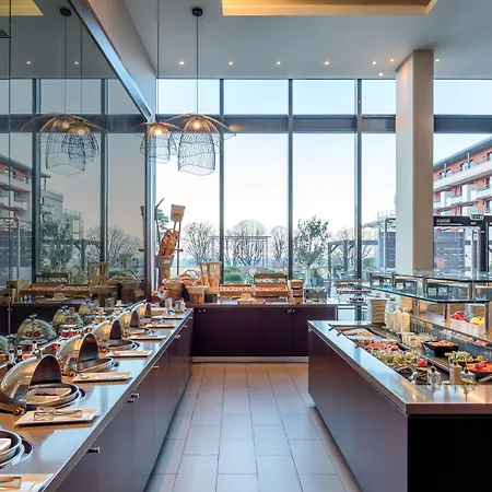 Hilton Les Bains Szálloda Évian-les-Bains