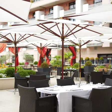 Hilton Les Bains 4*
