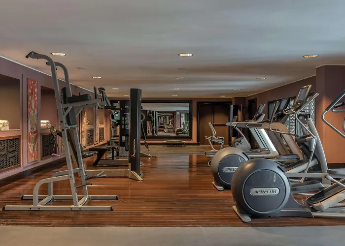 希尔顿伊凡乐班酒店