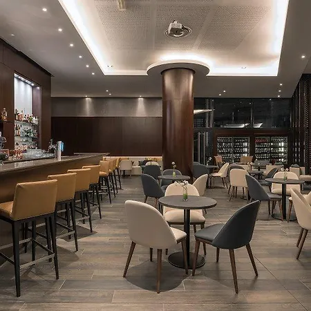 Hotel Hilton Les Bains 4*