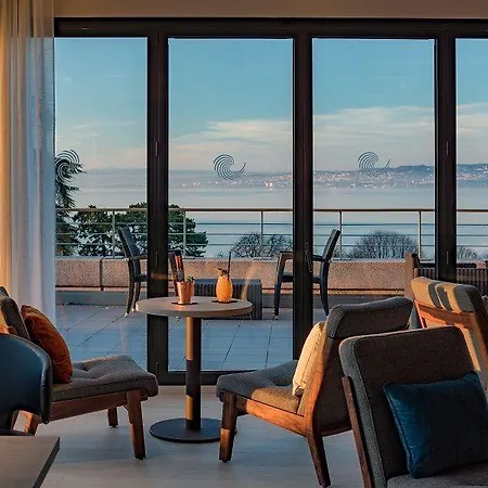 Hilton Les Bains 4* Évian-les-Bains