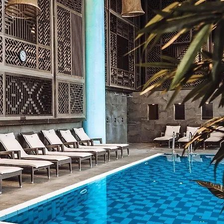 Hotel By Leonardo 4*