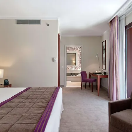 Hilton Les Bains 4*