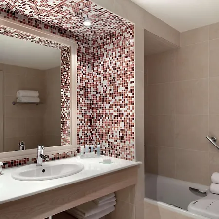 Hilton Les Bains Hotel 4*