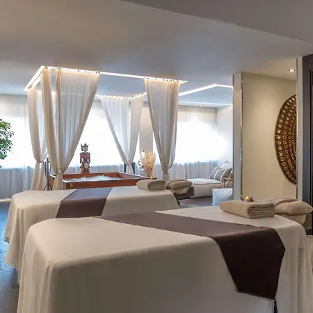 Hotel Hilton Les Bains 4*