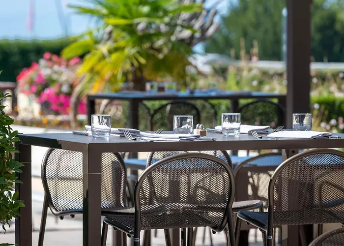 Отель Hilton Les Bains Эвиан-ле-Бен