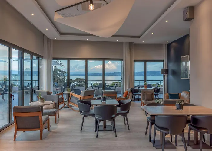 Hilton Les Bains Hotel Évian-les-Bains